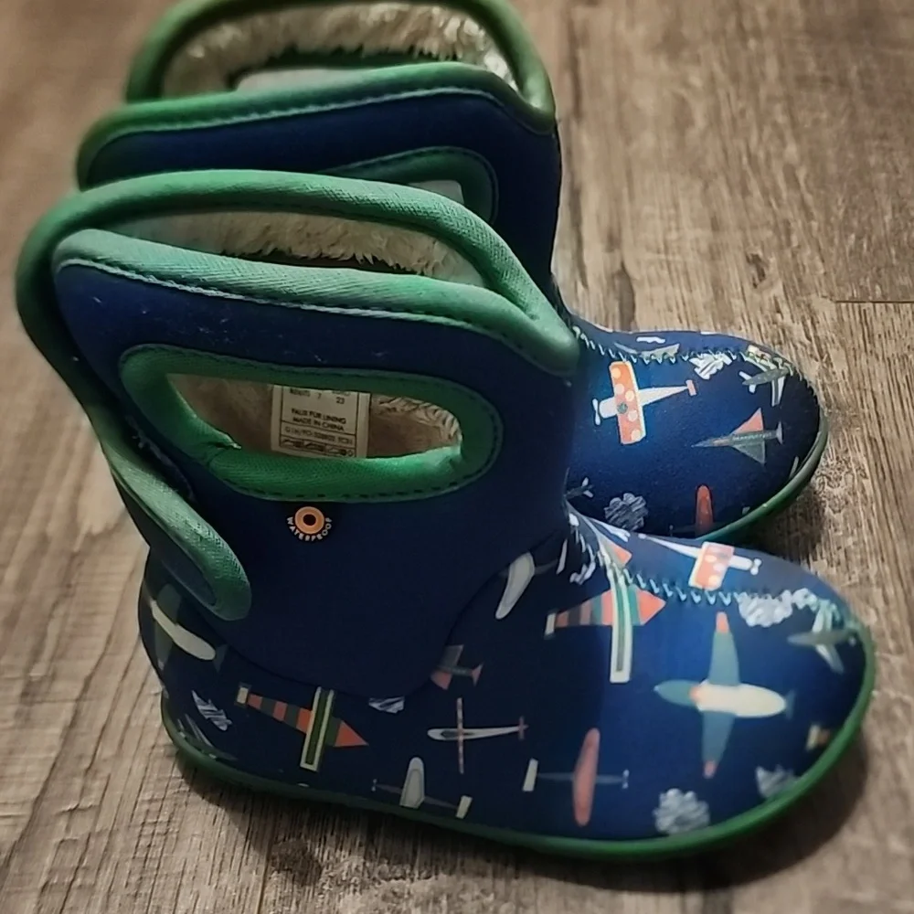 Bogs Airplane Print Rain Boots Toddler Size 7 - Picture 5 of 8